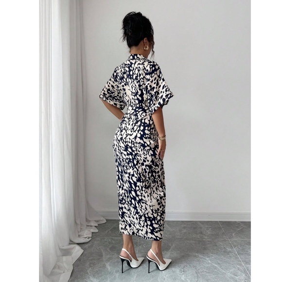 Spotted All Over Print Button Through Tie Belt Ruched Maxi Shirt Dress - Picture 8 of 16